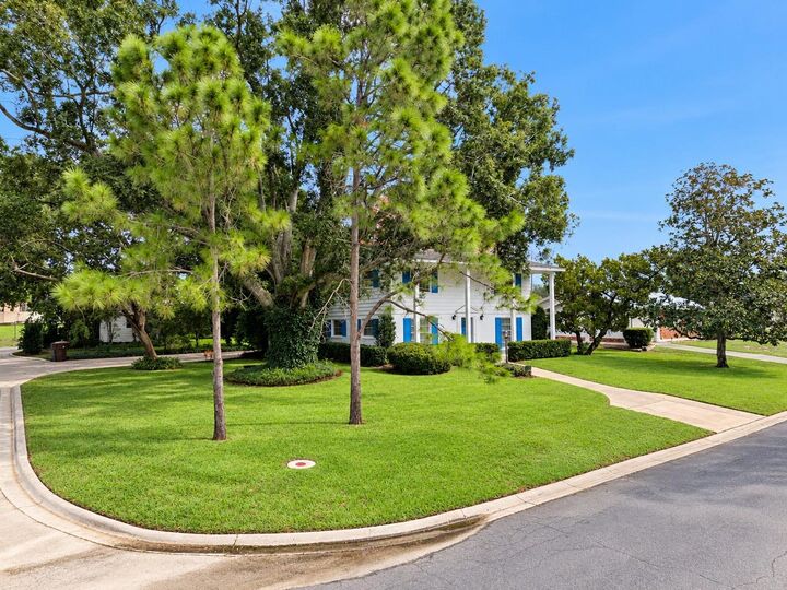 Property Photo: 803 Hillside Avenue FL 33853