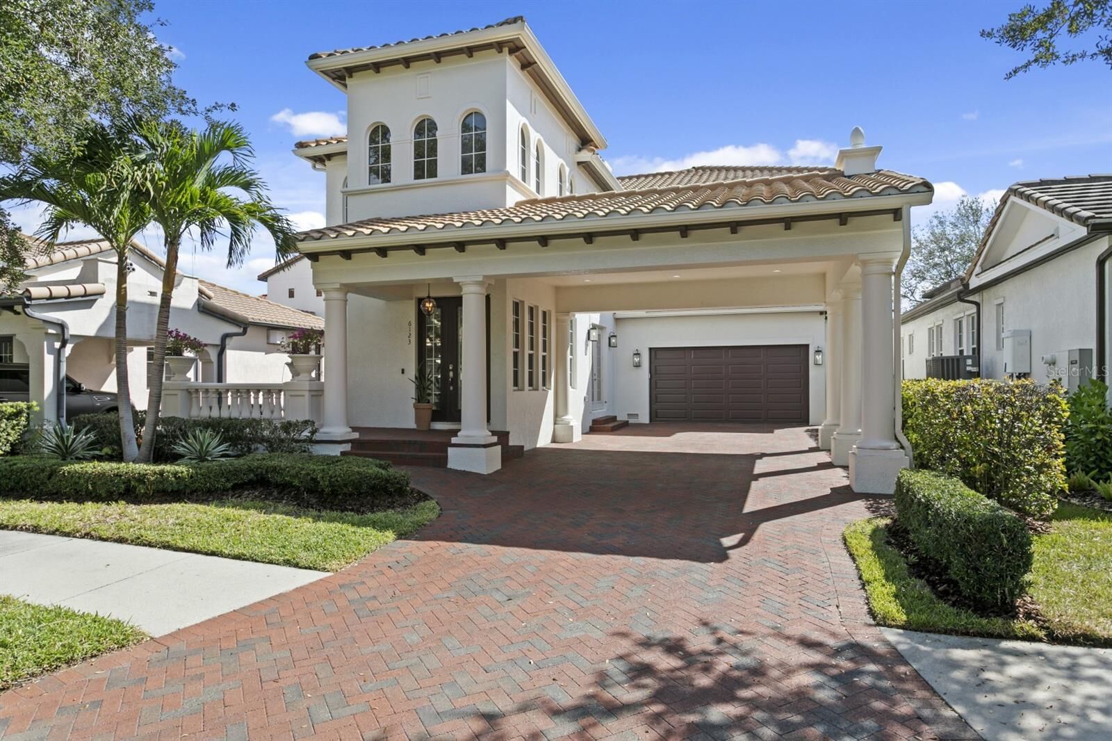 Property Photo:  6123 Yeats Manor Drive  FL 33616 