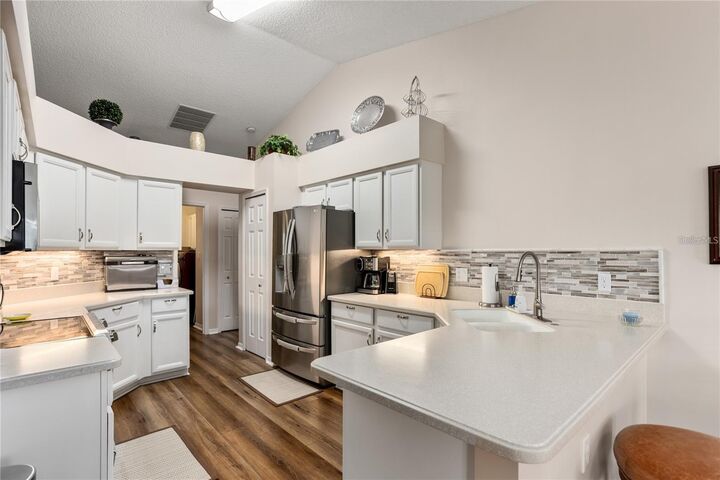 Property Photo:  25233 Lost Oak Circle  FL 34748 