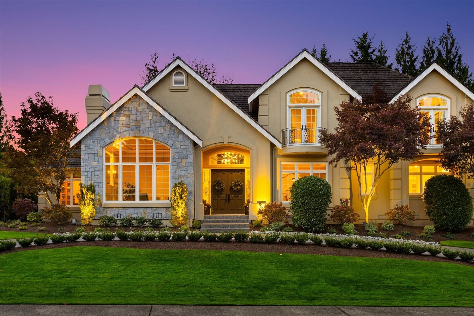 Property Photo: 24634 SE 9th Place WA 98074
