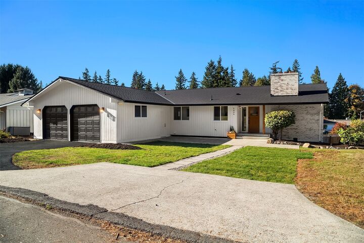 Property Photo:  4806  Glenhaven Drive  WA 98203 