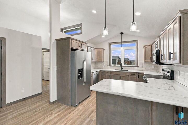 Property Photo:  3340 N Geneva Trl  SD 57107 