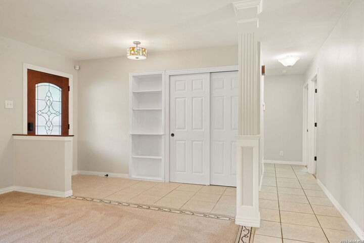 Property Photo: 638 Rocklyn Dr TX 78239