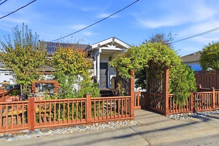 Property Photo: 3809 Colegrove Street CA 94403