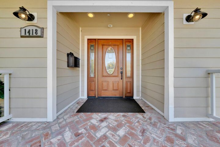 Property Photo: 1418 Bradley Court CA 94401
