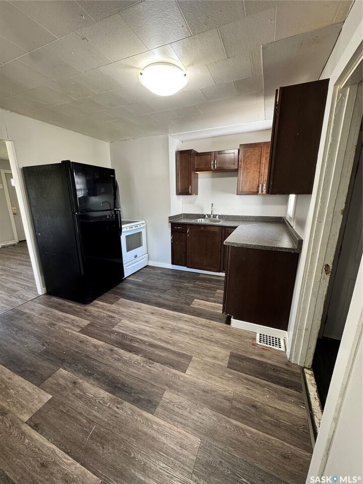 Property Photo:  852 Retallack Street  SK S4T 2G8 