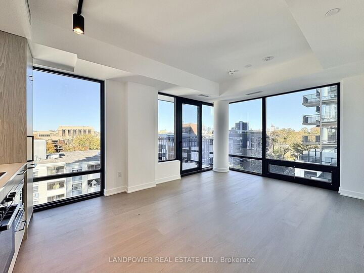 Property Photo:  91 Montclair Avenue 911  ON M5P 0B1 