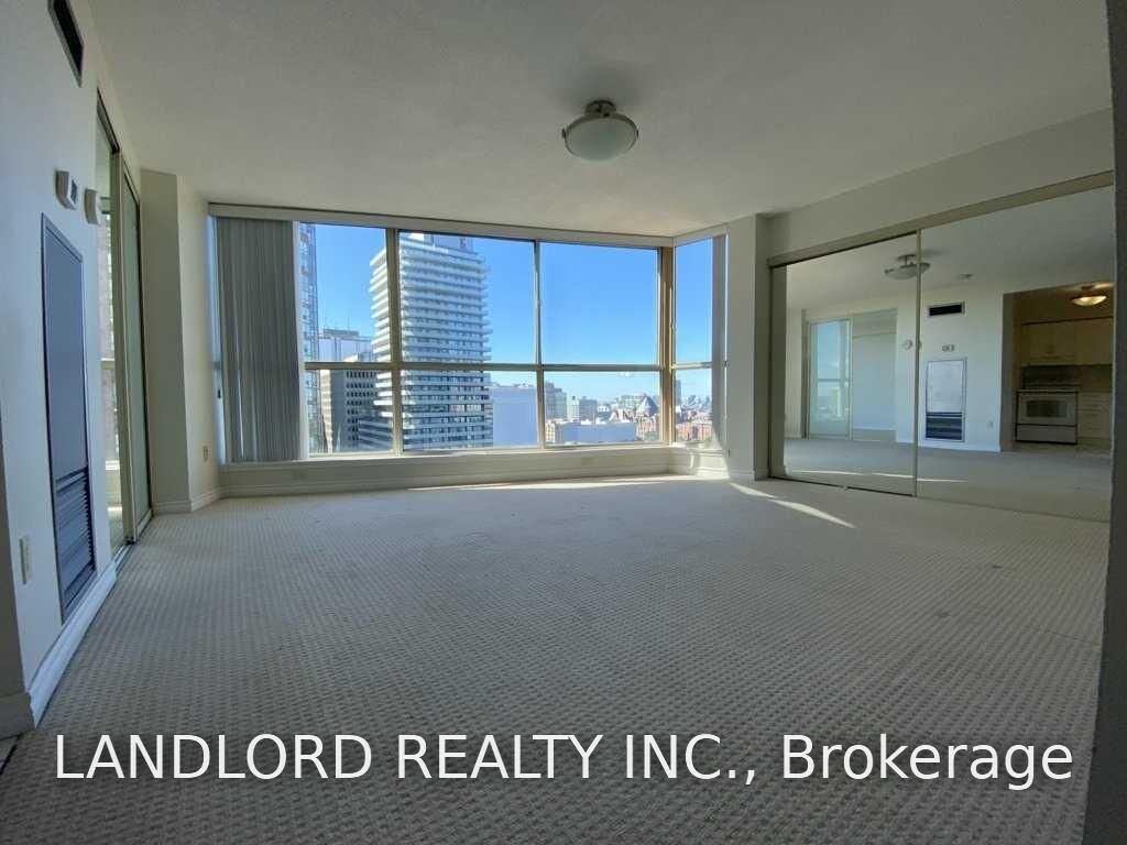 Property Photo:  1055 Bay Street 1910  ON M5S 3A3 