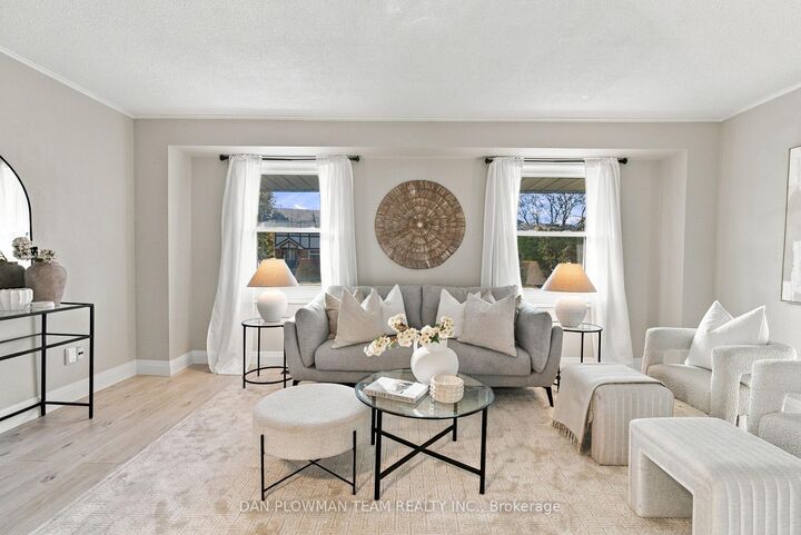 Property Photo:  1385 Fenelon Crescent  ON L1J 6G2 