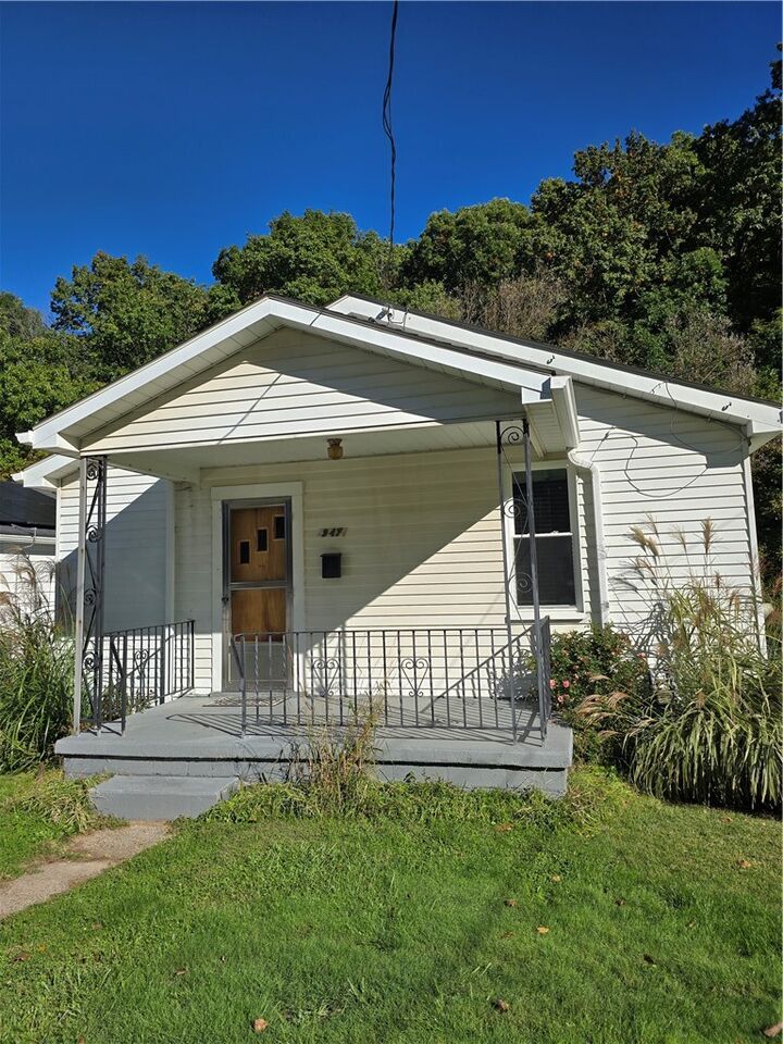 Property Photo: 947 Hazel Ave PA 15003
