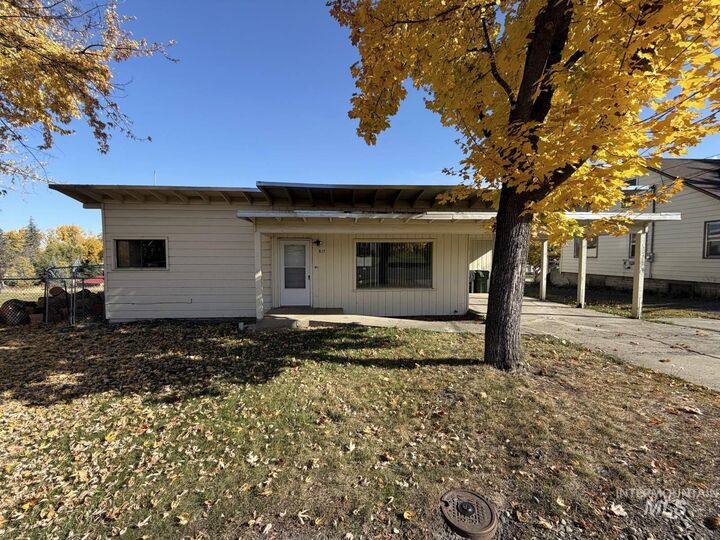 Property Photo: 815 S Idaho Ave ID 83501