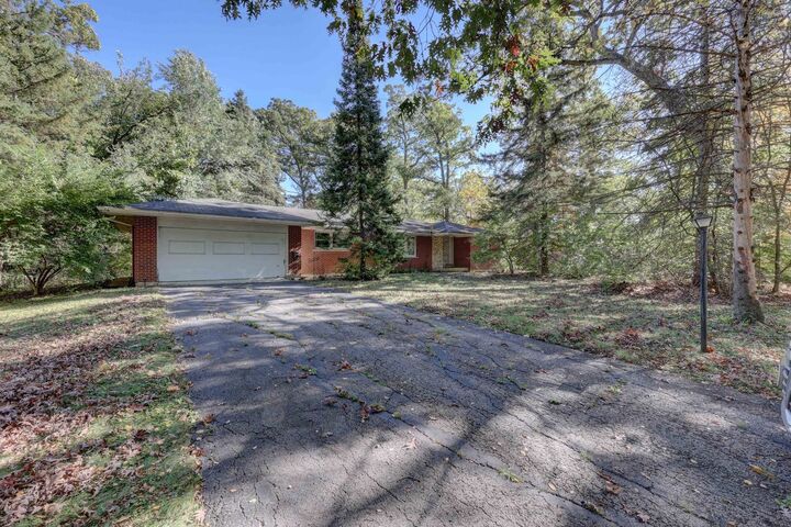 Property Photo:  5N341 Cuyahoga Terrace  IL 60103 