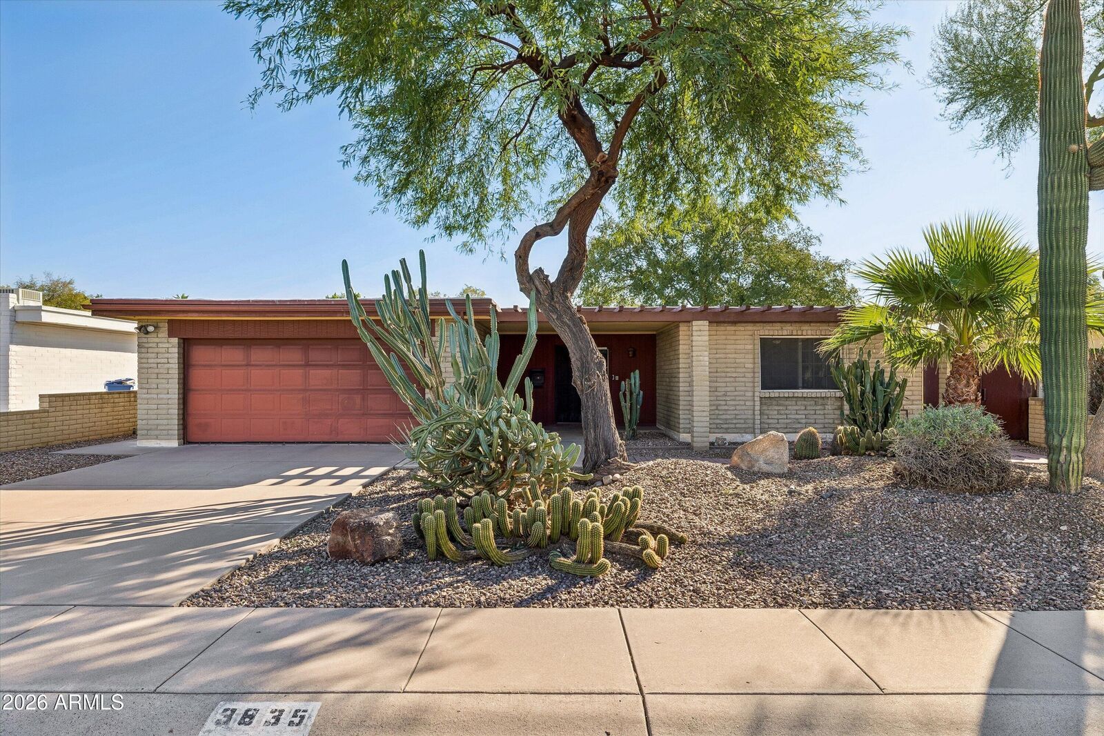 Property Photo:  3835 N 34th Place  AZ 85018 