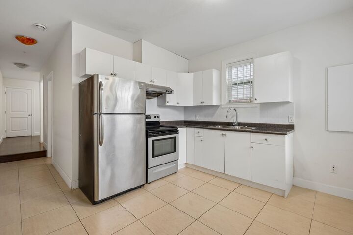 Property Photo:  3795 Fleming Street 1  BC V5N 3W1 