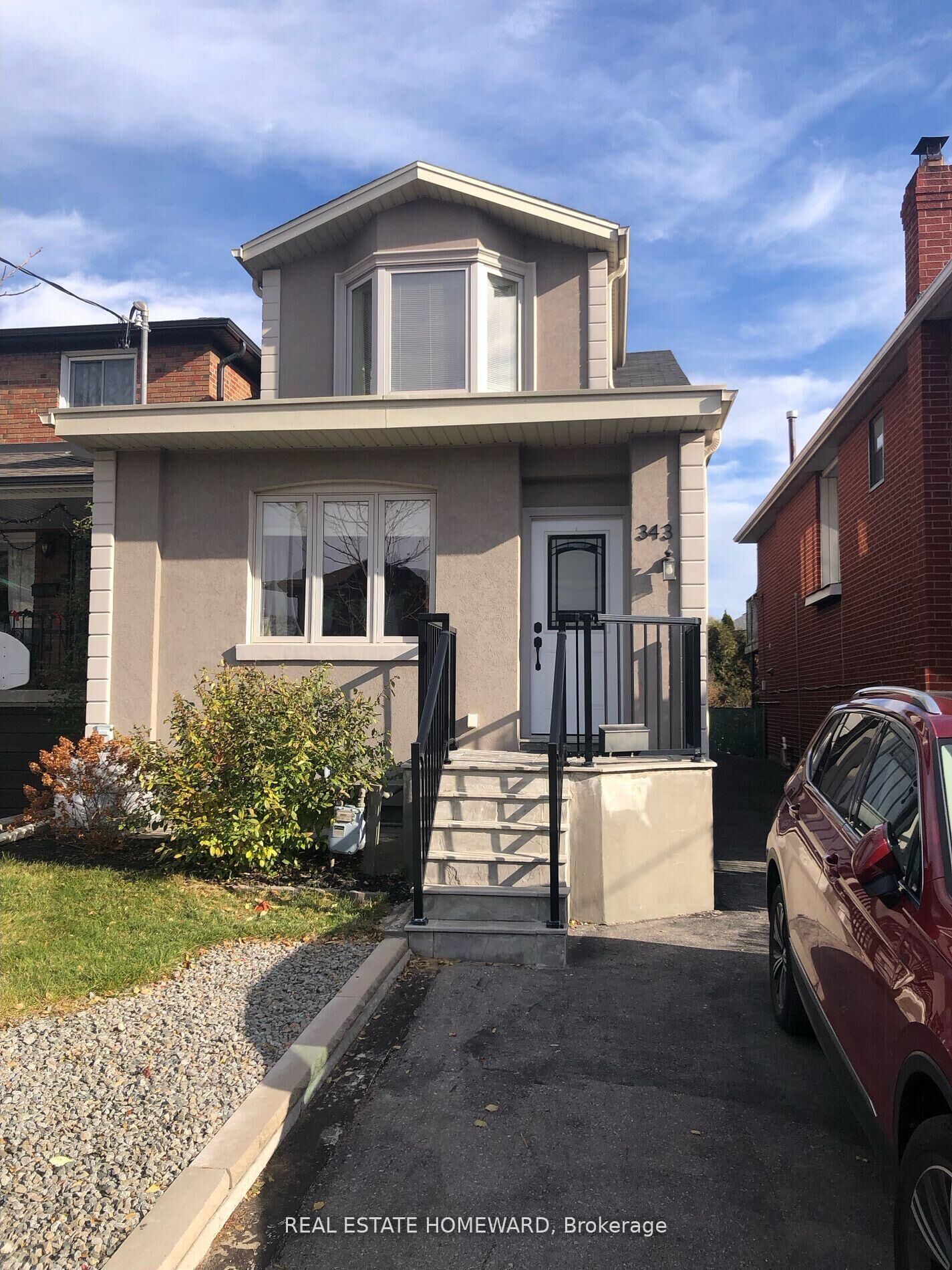 Property Photo:  343 Monarch Park Avenue  ON M4J 4T4 