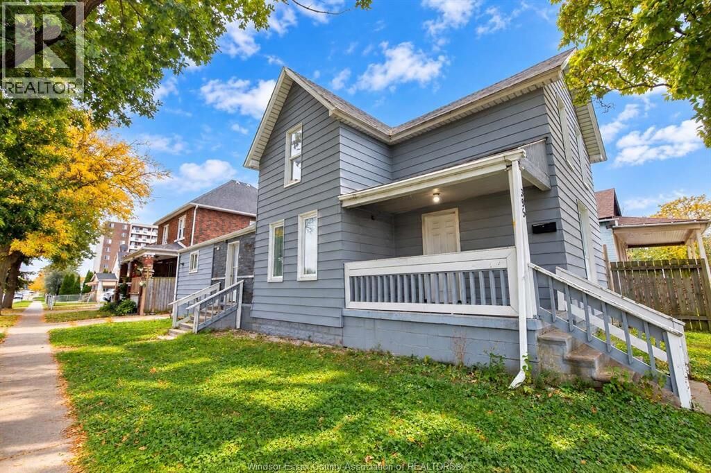 Property Photo:  395 Tuscarora St  ON N9A 3L8 