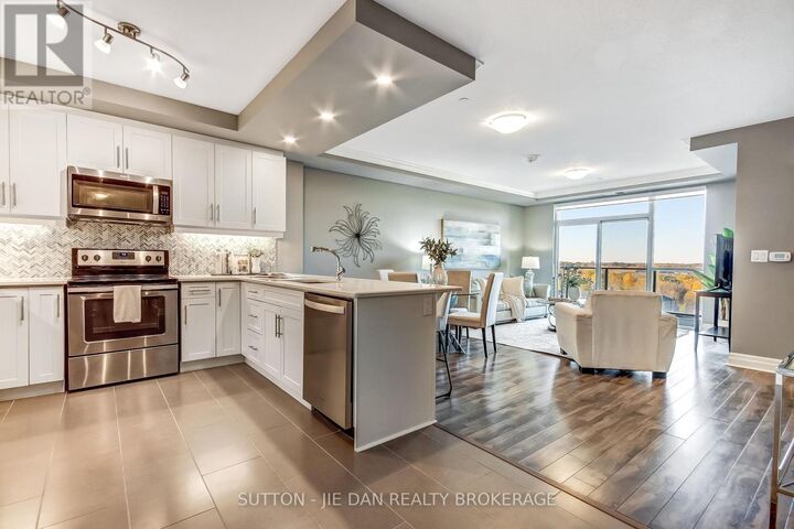 Property Photo:  260 Villagewalk Boulevard 912  ON N6G 0W6 