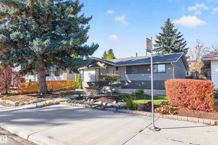Property Photo:  4708 Malmo Road NW  AB T6H 4L6 