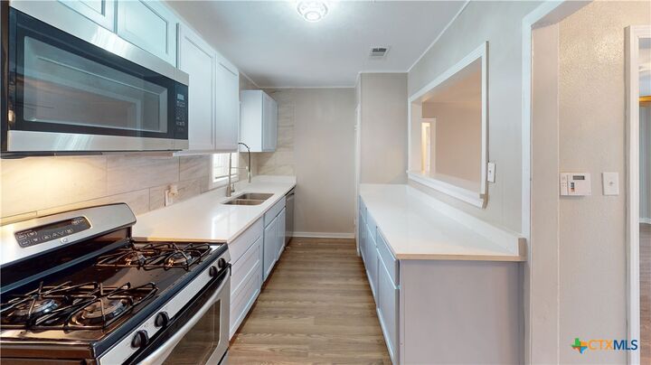 Property Photo:  1108 Alexander Street  TX 76541 