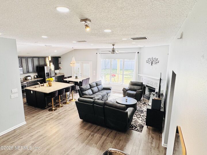 Property Photo:  437 Fort Drum Court  FL 32092 
