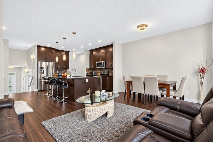 Property Photo:  40 Sage Bluff Way NW  AB T3R 1T1 