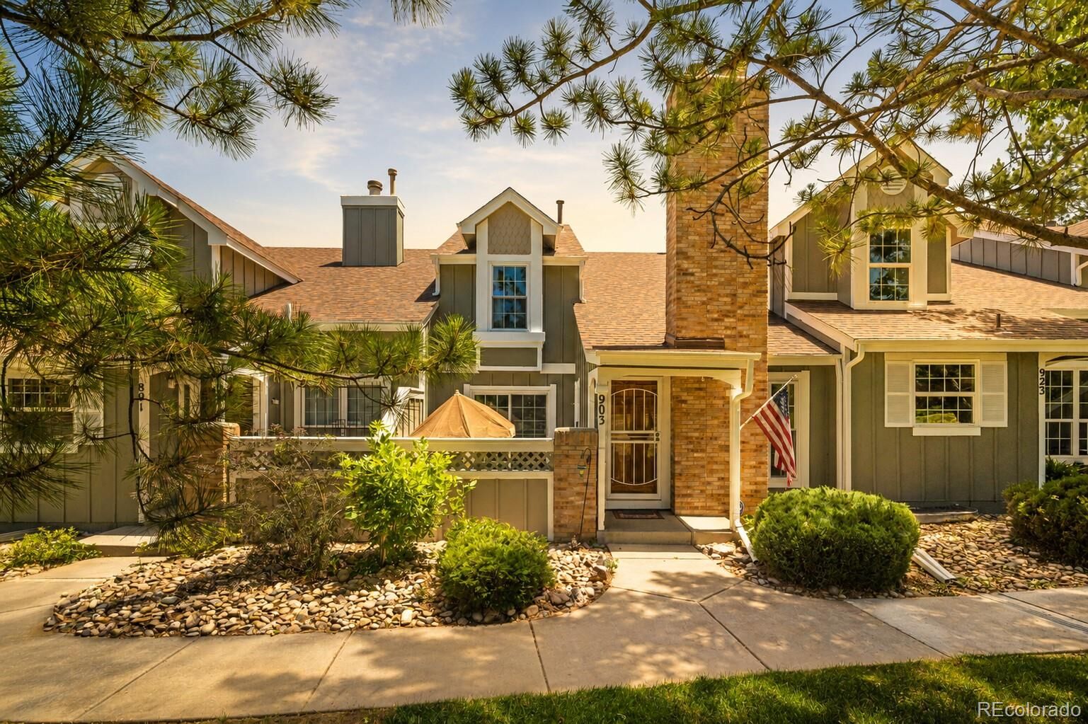 Property Photo: 903 S Fairplay Street CO 80012