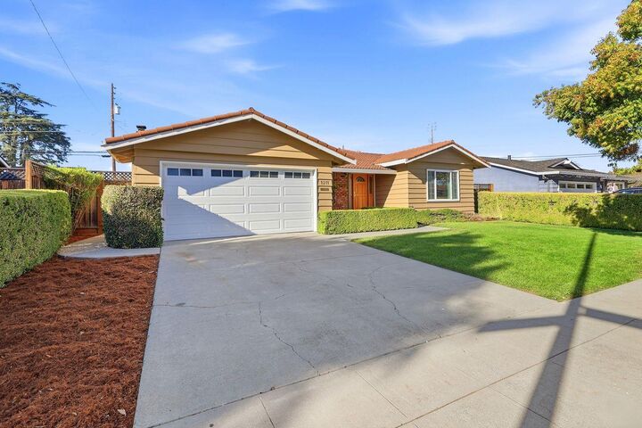 Property Photo: 1211 Greenmoor Drive CA 95118