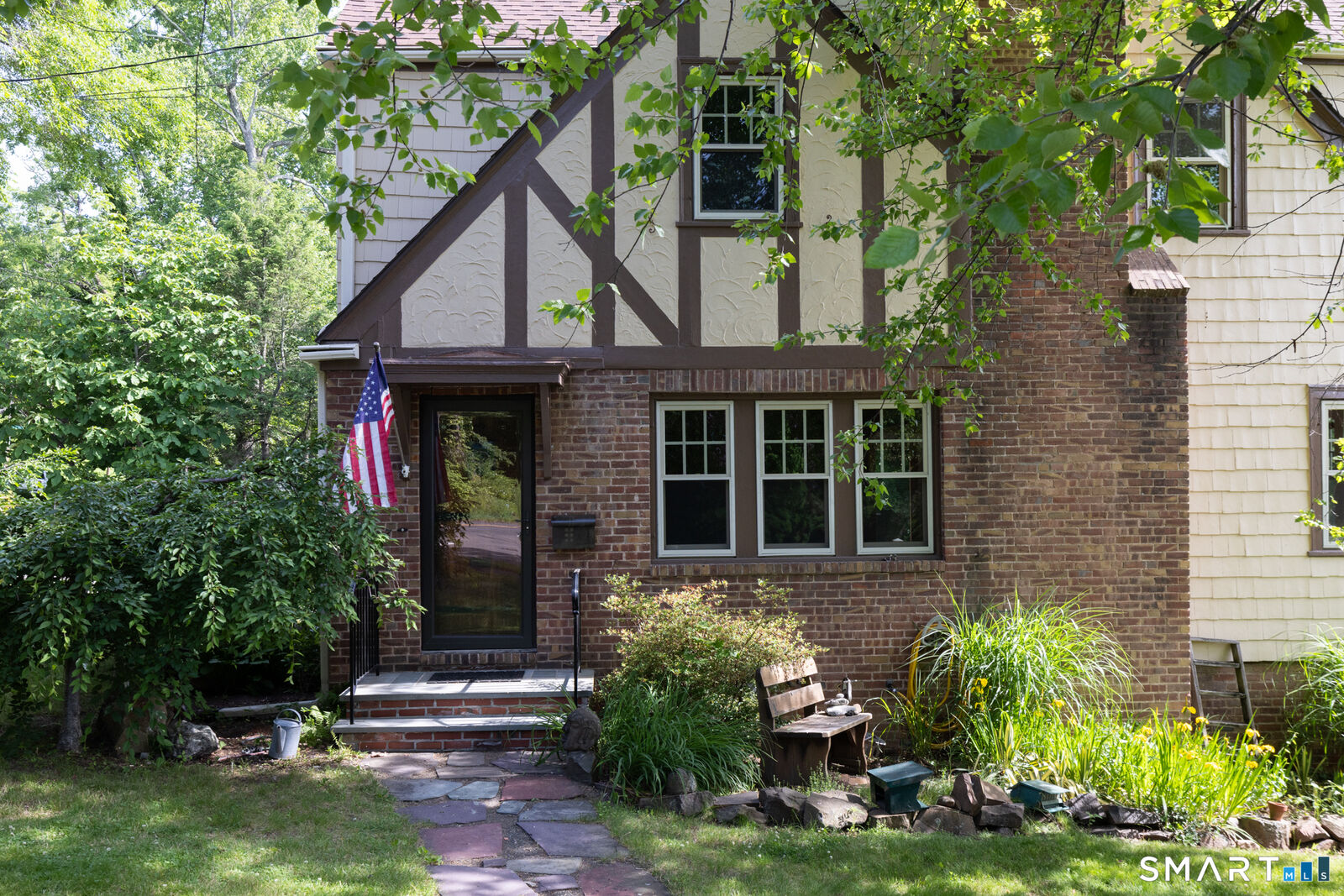 Property Photo:  127 Roger Road  CT 06515 