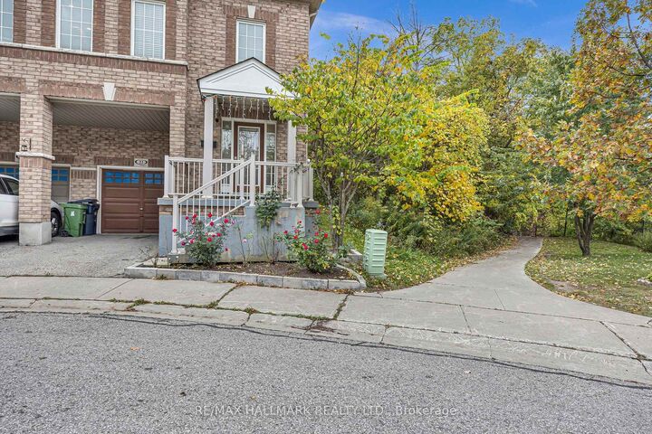 Property Photo:  22 Jeremiah Lane  ON M1J 0A4 