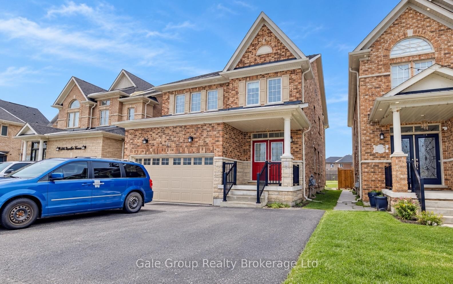 Property Photo:  120 Chandler Terrace N/A  ON N4T 0L4 