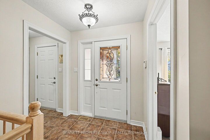 Property Photo:  33 Prime Place  ON K7C 4V6 