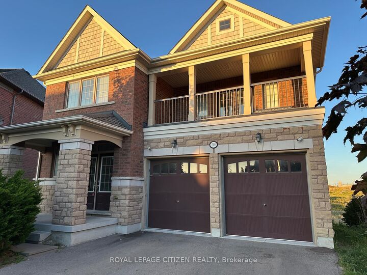 Property Photo:  2569 Snow Knight Drive  ON L1H 7K4 