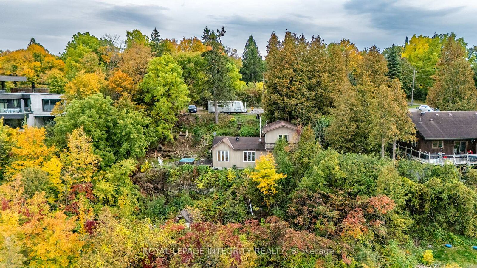 Property Photo:  1587 Lilac Lane  ON K4C 1C4 