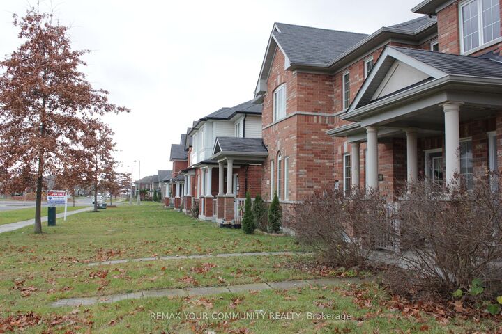 Property Photo:  11894 Tenth Line S  ON L4A 0N1 