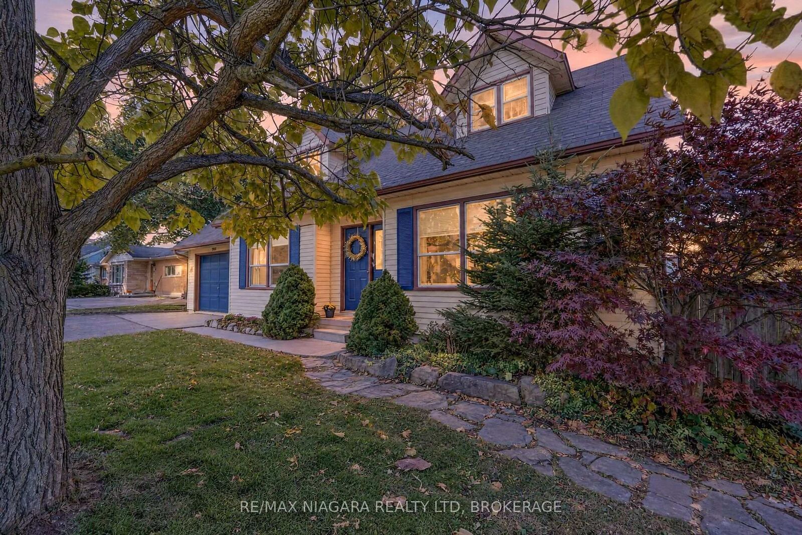 Property Photo:  5001 Hillside Drive  ON L3J 0L1 