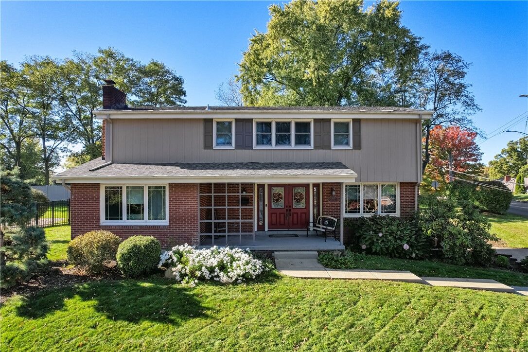 Property Photo:  2335 Cassidy Drive  PA 15102 