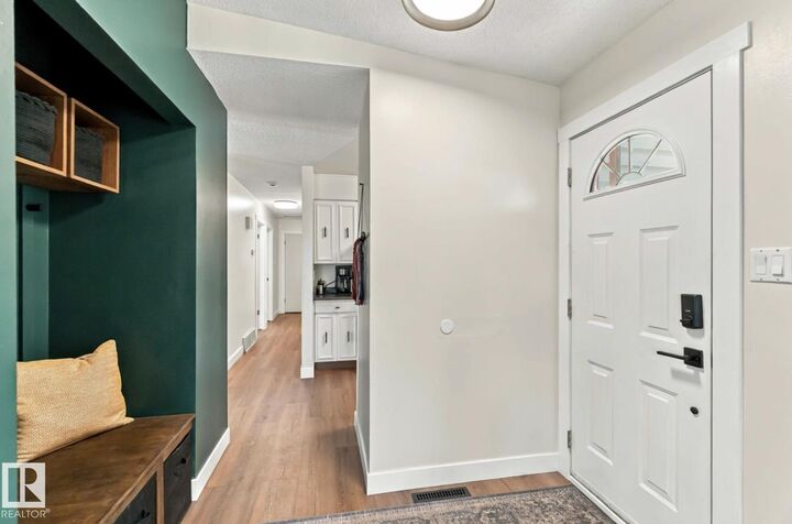 Property Photo: 65 Fawcett Crescent AB T8N 1W3