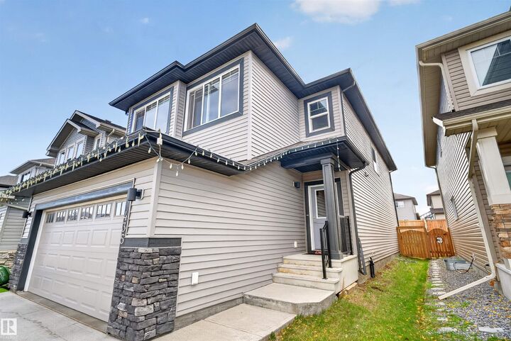 Property Photo:  435 41 Avenue NW  AB T6T 2G2 