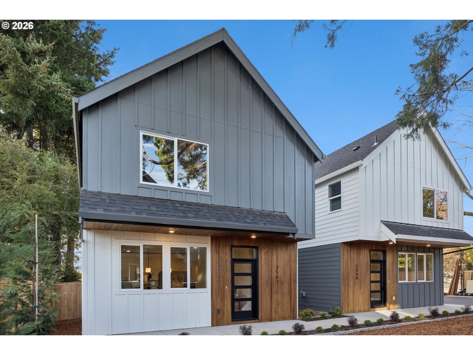 Property Photo: 2561 SE 58th Ave OR 97206