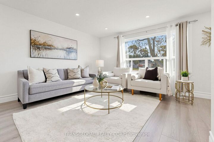 Property Photo:  10 Anticosti Drive  ON M1J 1V5 