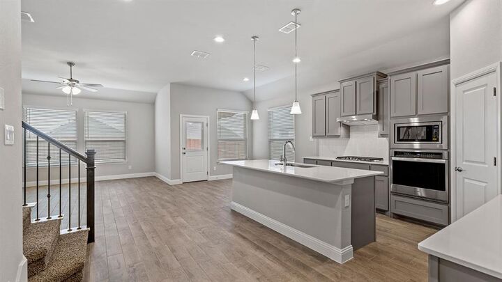 Property Photo:  716 Celestial Way  TX 76008 