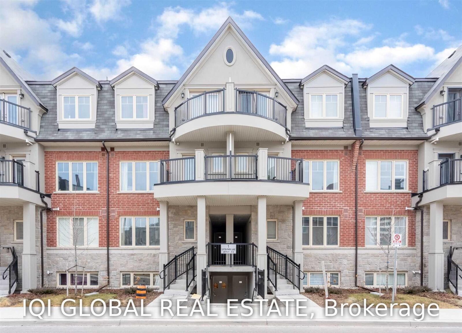 Property Photo: 1 Eaton Park Lane 9 ON M1W 0A5