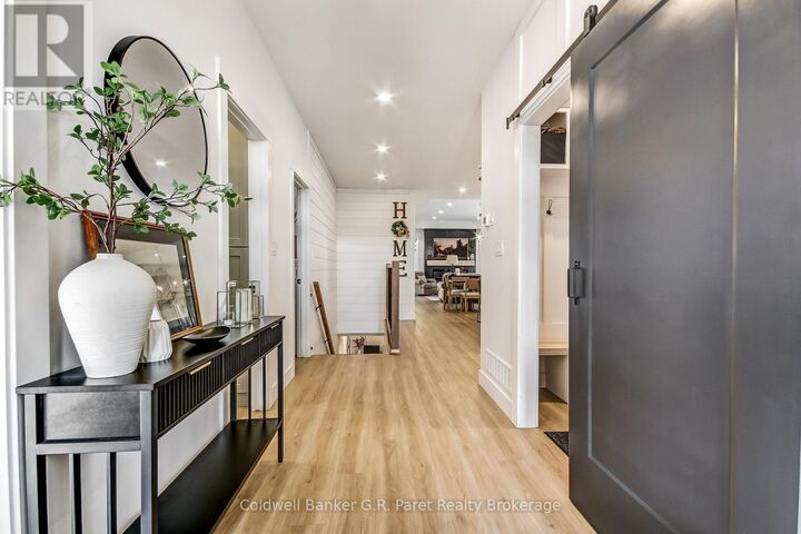 Property Photo: 11 Macneil Court ON N0J 1T0