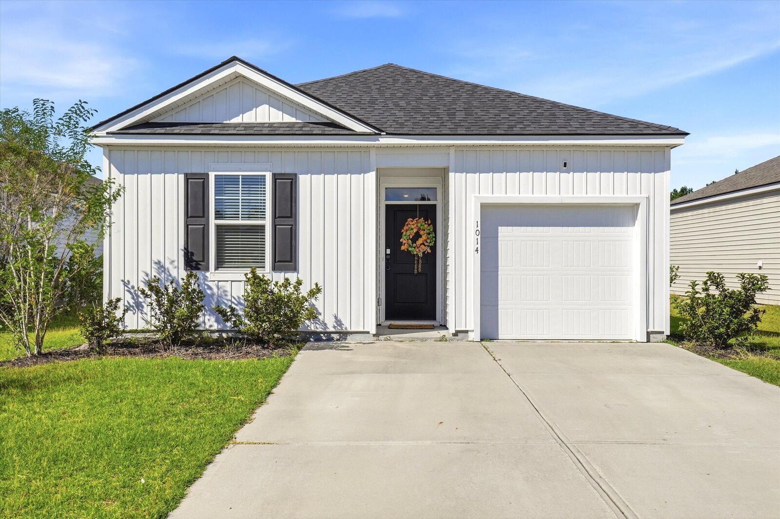 Property Photo:  1014 Peridote Way  SC 29456 