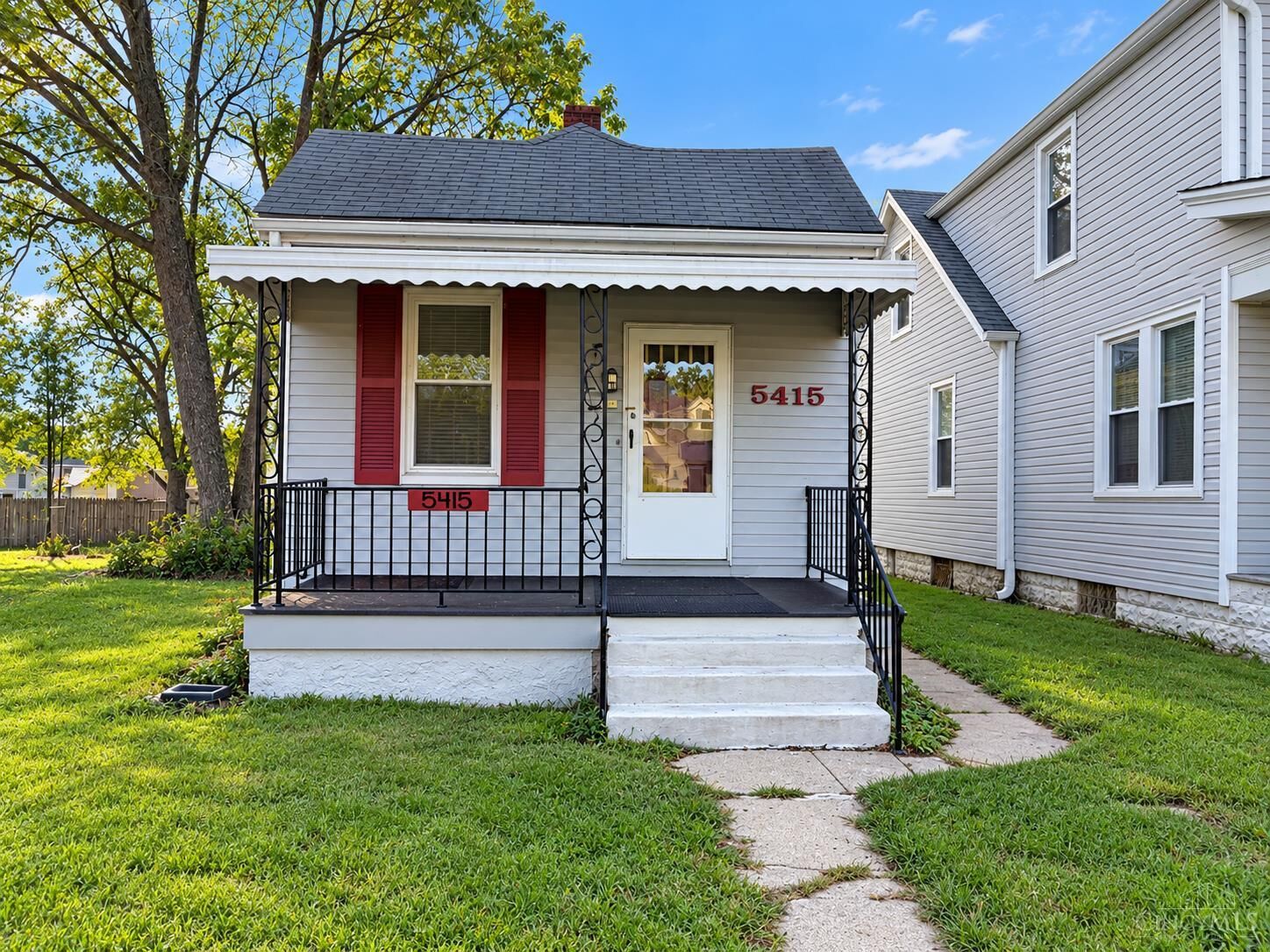 Property Photo:  5415 Ravenna Street  OH 45227 
