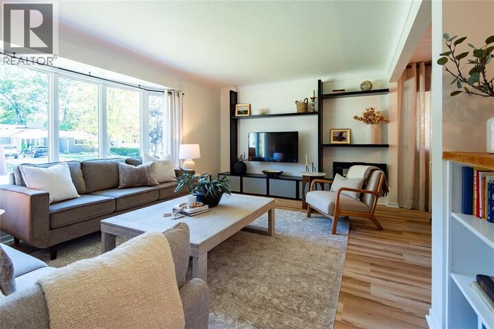Property Photo:  1729 Willard Avenue  ON N7S 3R8 