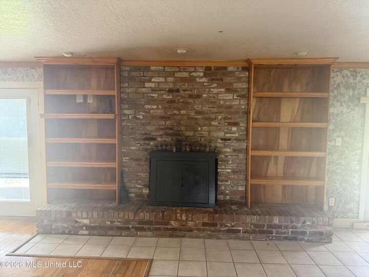 Property Photo:  221 24th Street  MS 39507 