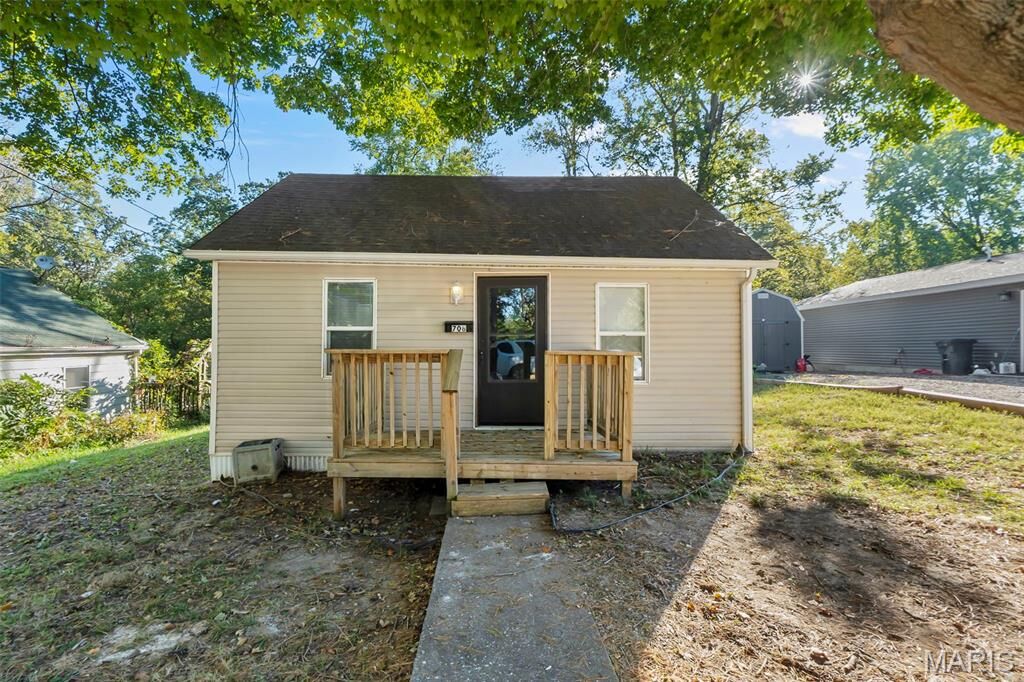 Property Photo:  708 N Hope Street  MO 63755 