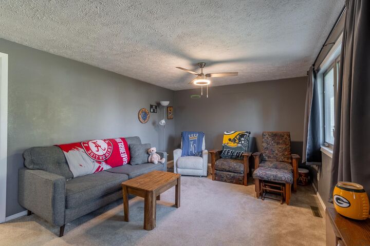 Property Photo:  418 8th Street  IA 51055 