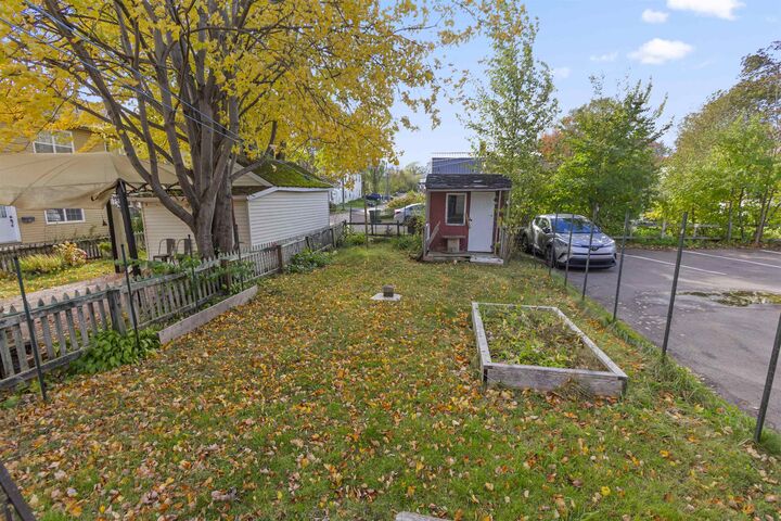 Property Photo: 417 Queen Street PE C1A 4E5